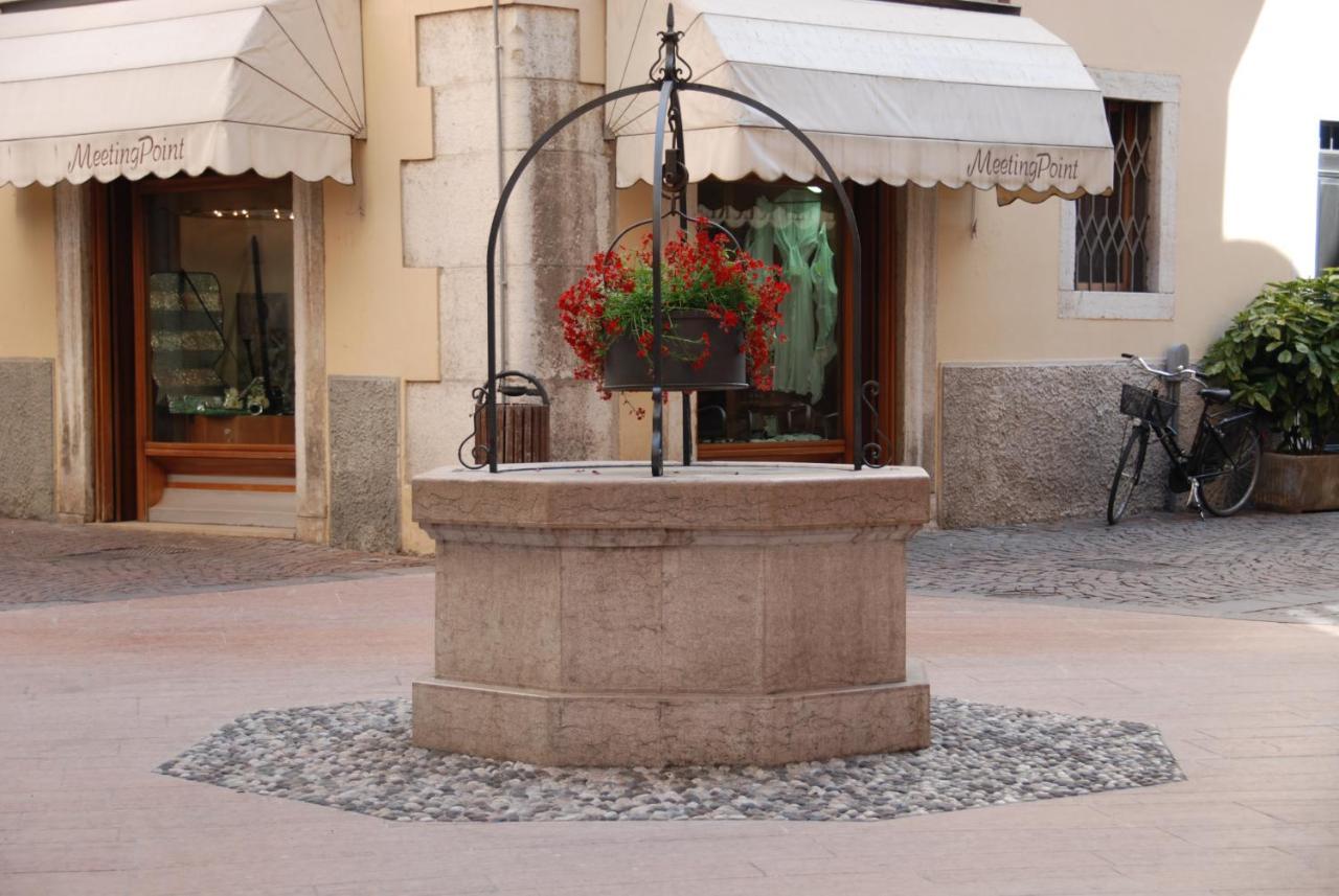 Gardainn Martini Riva del Garda Buitenkant foto